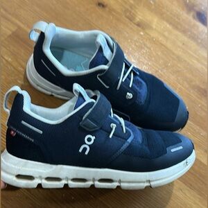 On Running Navy and White Kids Slip-On Athletic Sneakers